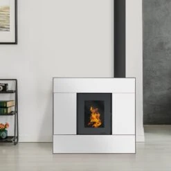 Poêle à Granulés Etanche EMAFLAM SYLA 9 KW Blanc